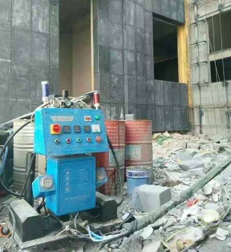 外墻保溫噴涂機(jī)價(jià)格施工步驟(圖1) 外墻保溫噴涂機(jī)價(jià)格施工步驟