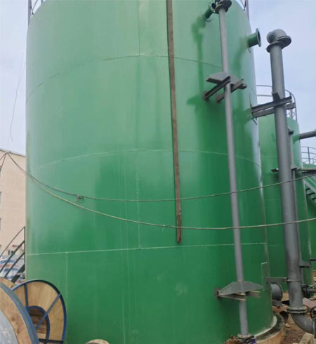 聚脲防腐噴涂油罐內(nèi)外壁方法(圖2) 聚脲防腐噴涂油罐內(nèi)外壁